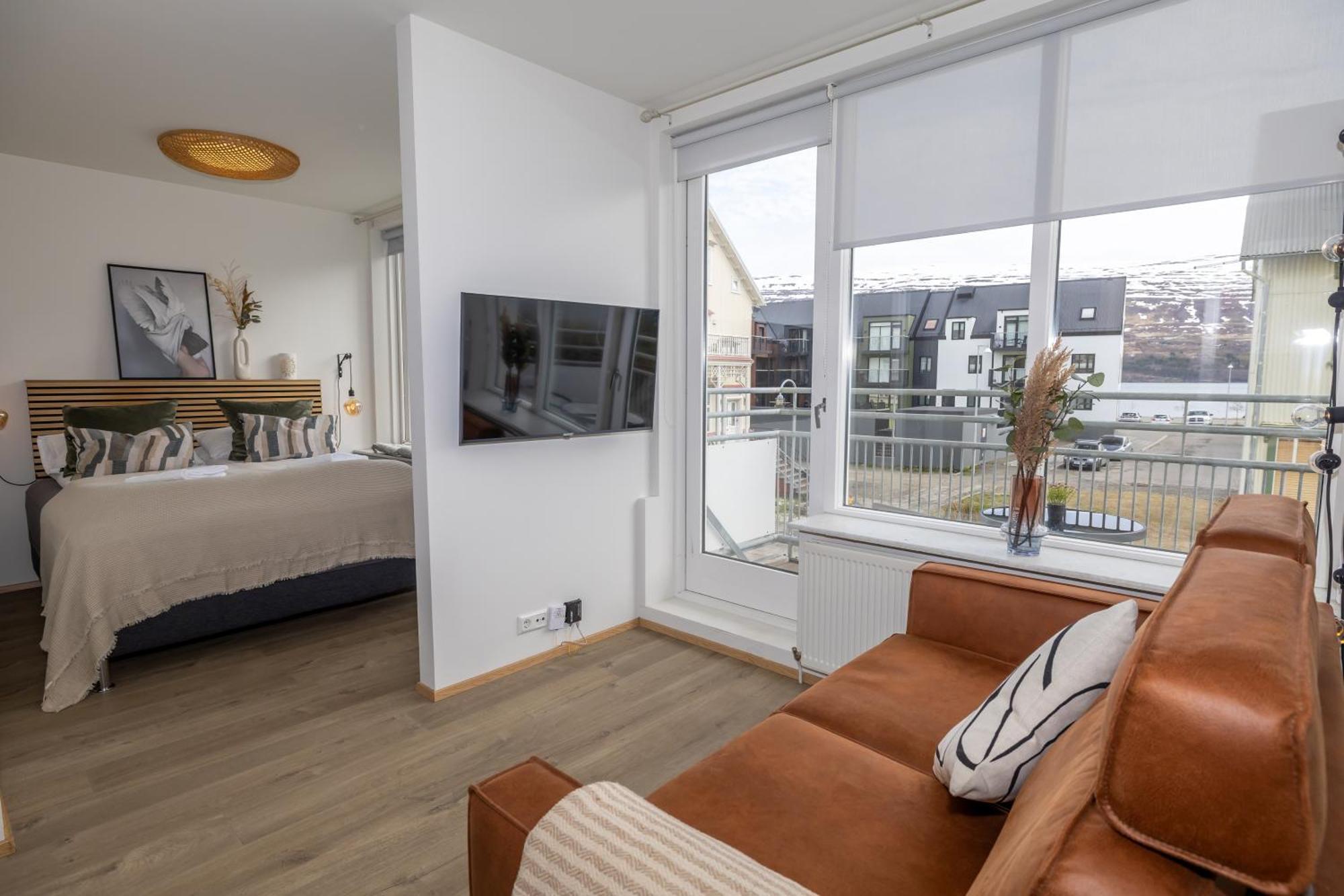 Charming Deluxe Apartment Акурейрі Номер фото