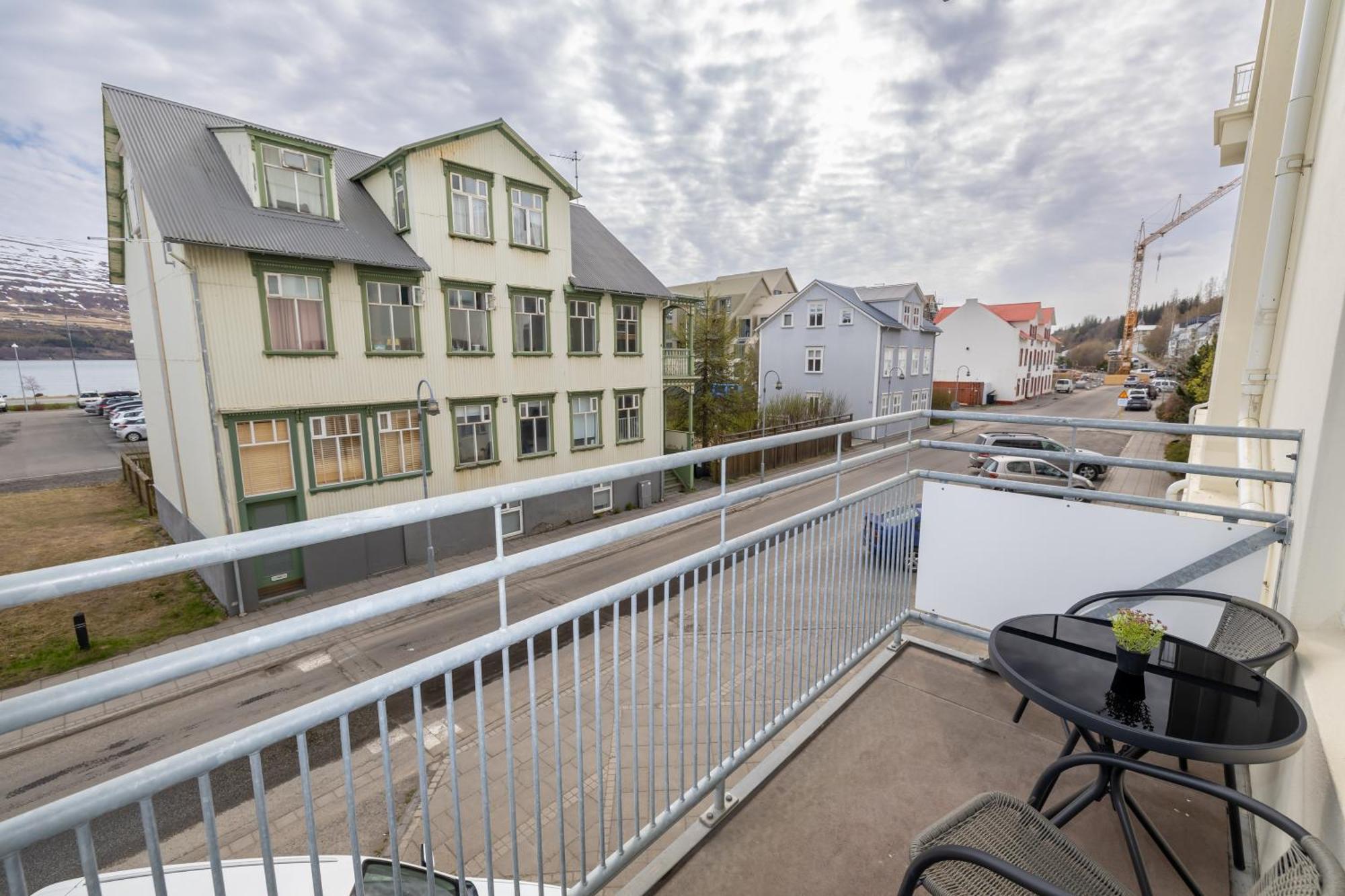Charming Deluxe Apartment Акурейрі Номер фото